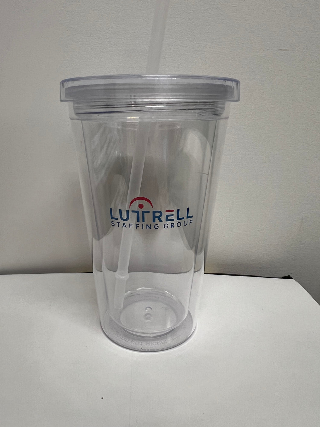 20 OZ CUP WITH STRAW